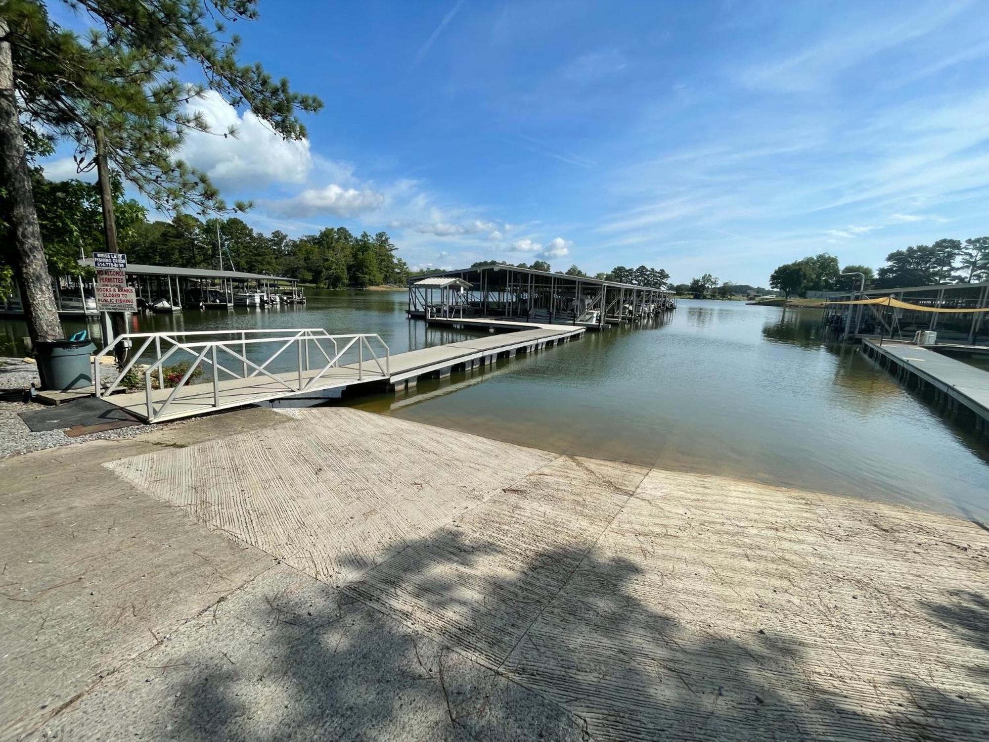 Bay Springs Country Inn & Marina Centre Екстер'єр фото